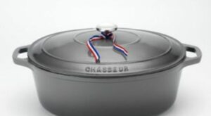 Chasseur French Enameled Cast Iron 4.2 Qt. Oval Dutch Oven | Connecticut Post Mall