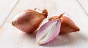 15 Tips You Need When Cooking With Shallots – Tasting Table