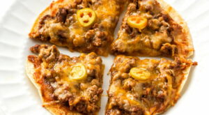 Easy Beef Nachos Grande Appetizer – Just Like Chi Chi’s!