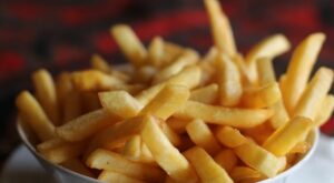 Think twice before ordering that side of fries: The link between French fries and depression
