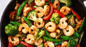 Shrimp Stir Fry Is PACKED With Flavor
