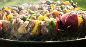 Grilled Vegetable & Steak Kebabs Recipe With Garlic Oregano Vinaigrette | Beef | 30Seconds Food