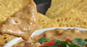 Danielle Cochran on Instagram: “Easy Beef Queso. We all have a dish that reminds us of our childhood. This queso is one of my top 5’s. My mom always made this dip for parties. It’s crazy how good this dip is and how easy it is to make. It’s perfect for entertaining.

I changed up the recipe a little to make it a little lighter. The main ingredient is Laura’s Lean Ground Beef. The beef is perfect for this dip, it adds a great flavor! And because it’s lean, this dip can be made in one pot.

Ingredients
1lb @lauras_lean Ground Beef
1/2 cup of water
1 cup refried beans
2 tbsp taco seasoning
1 tsp kosher salt
12oz shredded cheddar cheese, I used a dairy free
2 1/2 cups milk, I used a dairy free
*Tortilla Chips

Place a medium size stock pot over med heat. Add the water and ground beef. Cook until browned and the beef is broken up. Add the taco seasoning, refried beans and salt to the ground beef, stir well. Stir in the milk. Once it has heated up some add all of the cheese and turn the heat to low. Stir for 5-10 minutes until all melted. Enjoy!

#queso #quesodip #appetizers #snackideas #gamedayfood #partyfood #simplerecipes #easyrecipes #chipsanddip #mexicanfood #f52grams #shareyourtable #scrumptiouskitchen #eattheworld #tasteofhome #foodphotography #cookingtime #groundbeefrecipes #instafood #laurasleanbeef”