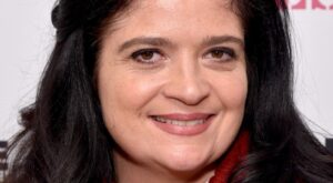 Alex Guarnaschelli Spilled The Tea On How To Win Supermarket Stakeout – Mashed