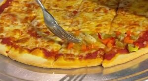 Giardiniera + Pizza = Everything

How do you Giardineeer your Za’!?

I love piling on the MILD or MEDIUM after it comes out of the oven!… | By Jeff Mauro | Facebook