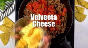 Easy Beef Queso | Celebrate the Big Game with this amazing Beef Queso recipe by A Dash of Sanity. It’s sure to be a crowd pleaser! | By Family Dollar | Facebook