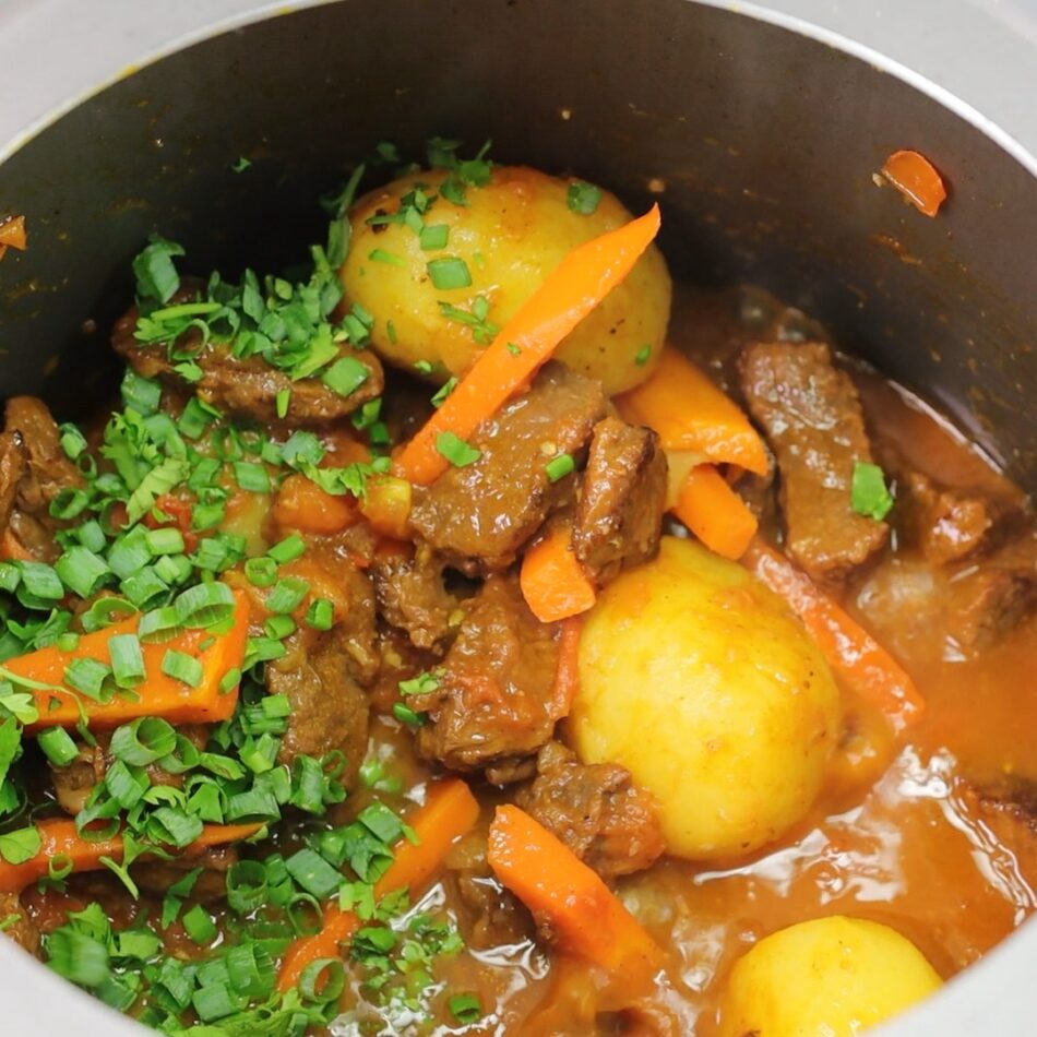 Cookery Recipes – How to make a quick and easy beef stew | Facebook