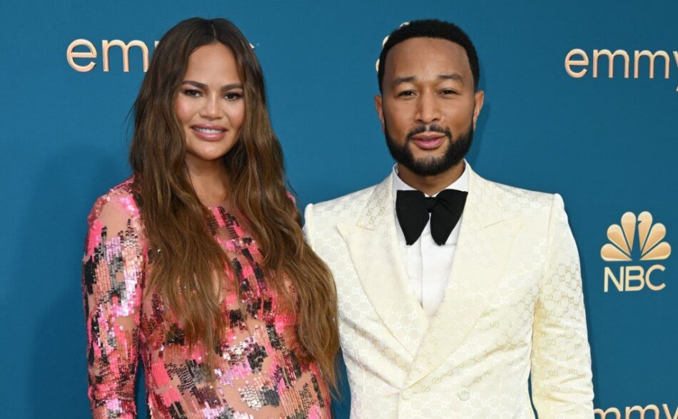 Chrissy Teigen Shared the Most Adorable First Look at Baby Esti’s Sweet Face – SheKnows