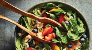 Sweet Spinach and Berry Salad Recipe – Forks Over Knives