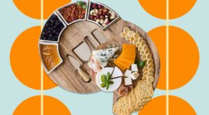This Top-Rated Cheese Board ‘Looks Expensive,’ Makes the Perfect Housewarming Gift, and Is Nearly Half Off – Yahoo Entertainment