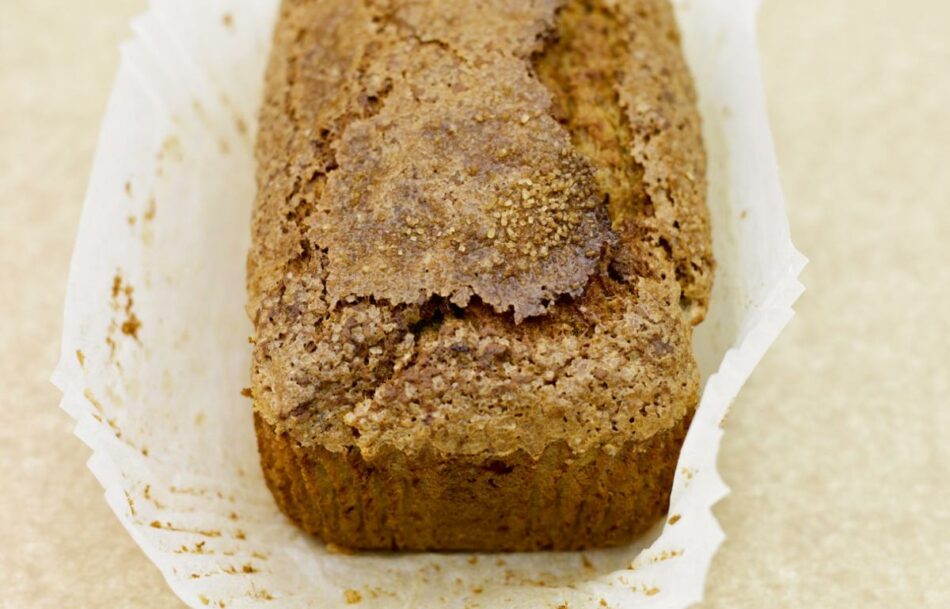 Cake of the Week: Banana and Walnut Loaf – Delia Online