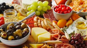 How to Make a Charcuterie Board Perfect for Any Party – Taste of Home