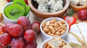 Perfect Vegetarian Cheese Board Story – The Picky Eater