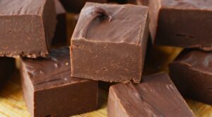 Easy Fudge Recipe (NO FAIL) Only 3 Ingredients! | Salty Side Dish – Salty Side Dish