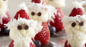 Strawberry Santa | Christmas Dessert Recipe | Driscoll’s | Recipe | Christmas food, Christmas food desserts, Xmas food – Pinterest