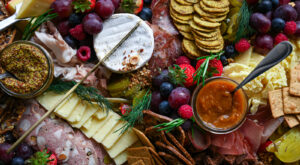 14 Ingredients You May Not Have Thought To Add To A Charcuterie Board – Daily Meal
