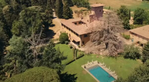 Here’s How Much It Costs To Cook In Ciao House’s Lavish Italian Villa – Mashed