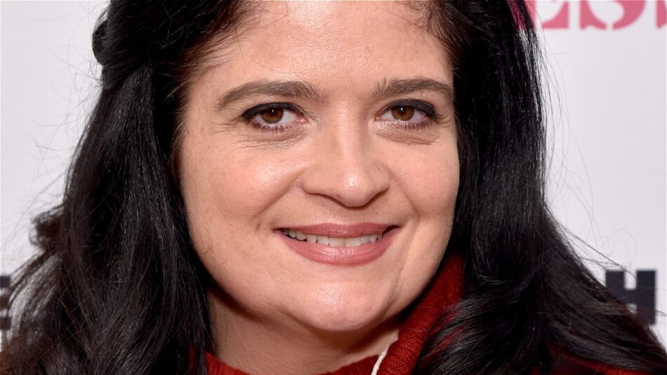 Alex Guarnaschelli Is Ready For Love Again But Watches ‘Too Many Rom-Coms’ – Mashed