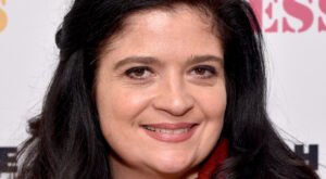 The Underrated Trick Alex Guarnaschelli Uses For Better Salad Dressing – Tasting Table