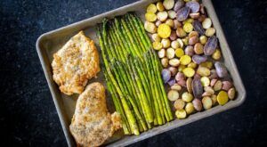 Easiest One Sheet Pan Chicken, Asparagus & Potatoes – The Starving Chef