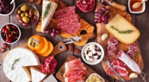 What To Serve With Charcuterie Board? 7 BEST Side Dishes – Americas Restaurant