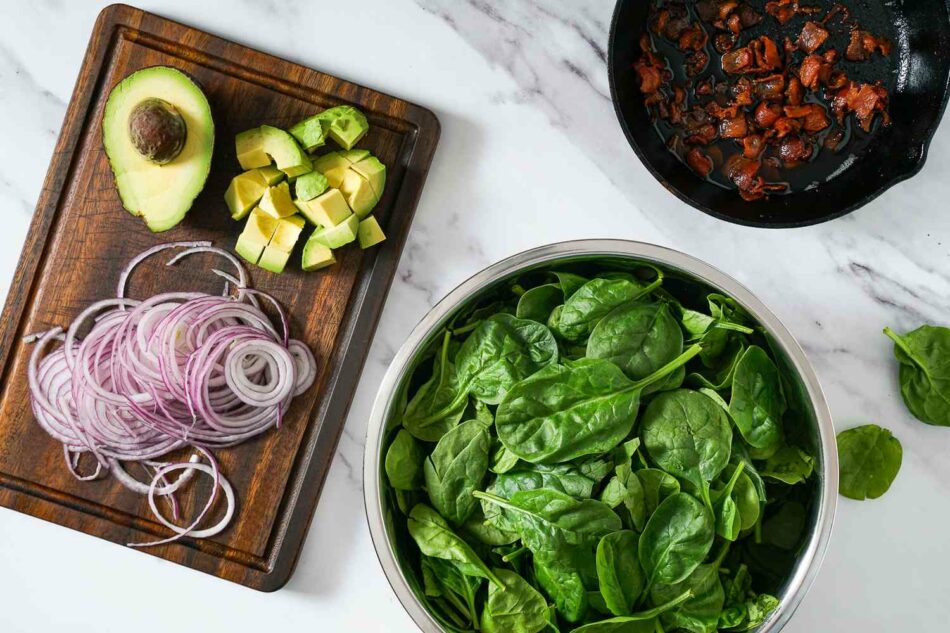 This Quick-to-Prepare Wilted Spinach Salad Rapidly Satisfies … – EatingWell