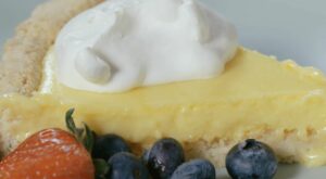 This gluten-free lemon tart is a refreshing surprise
