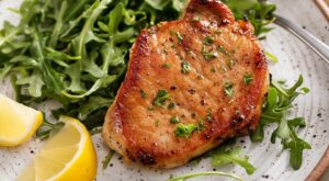 Mediterranean Skillet Pork Chops Recipe: A Cooking Technique Makes Them Super Juicy | Mediterranean Recipes | 30Seconds Food
