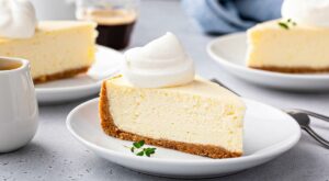 Copycat Original Cheesecake Recipe Just Like That Famous Restaurant We All Love | Desserts | 30Seconds Food