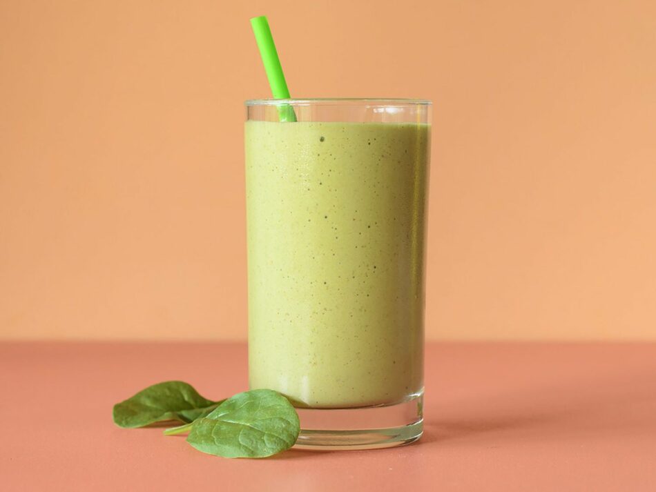 How to Make the Ultimate Healthy Breakfast Smoothie