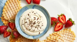 You Can Literally Make This Creamy Cannoli Dip in Just 10 Minutes