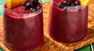 You’ll Want to Drink This Anti-Inflammatory Beet Smoothie Every Day