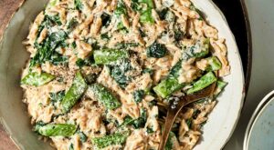 Creamy Lemon Orzo with Spinach & Snap Peas