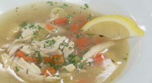 How To Make Jeff’s Quick Chicken Tortellini Soup | Tonight’s dinner: Jeff Mauro’s Quick Chicken Tortellini Soup 😋 | By Food Network | Facebook