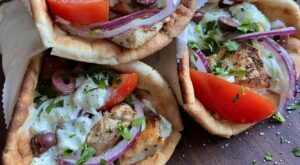 Easy Skillet Chicken Gyros – Hungry Happens