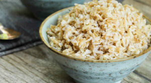 How to cook brown rice so it’s perfect and fluffy