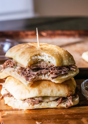 Easy Beef Dip Sandwiches