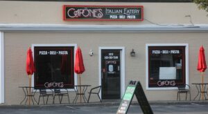 New Italian eatery opens in Penfield, serving specialty pizza, homemade desserts and deli delights