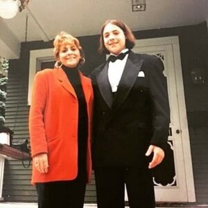 Jeff Mauro – #TBT Junior Prom 95′ – that’s my mom Pam, and…