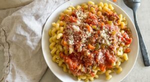 Simple Bolognese Sauce Recipe – The Daily Meal
