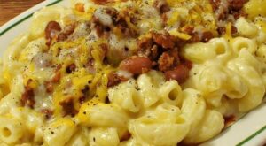 This Iconic Florida Deli Serves Highly-Rated, Fresh Takes on Comfort Foods and is Said to Have the Best Mac and Cheese | L. Cane | NewsBreak Original