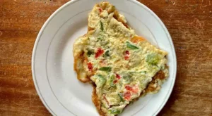 Oats Idli To Egg White Omelette – 5 Breakfast Under 200 Calories