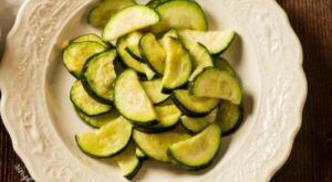 Delicious Zucchini Side Dish with Garlic Butter – Simple Italian Cooking