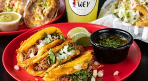 Tacos Wey & Grill cooks up casual Mexican comfort food classics in South St. Louis County