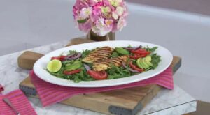 Garlic citrus mojo chicken and avocado salad: Get the recipe! – TODAY