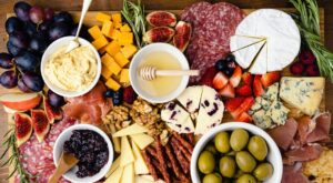 Charcuterie board ideas: 15 ways to make your board stand out – Insider