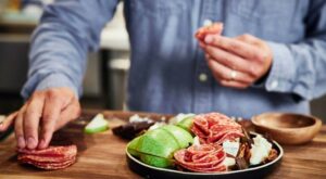 Surprise mom this year with a delicious charcuterie board adorned with easy-to-make salami roses — or another deli … – Baker City Herald