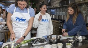 Ziploc® Endurables Home Cooked For Mom Event with Alex Guarnaschelli – Clinton Herald