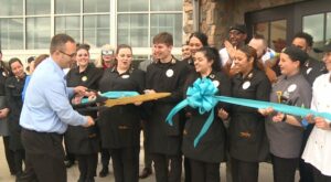 Ribbon cutting ceremony held for new Olive Garden