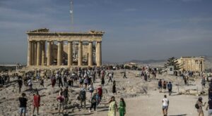 Greece looks to Vienna for new boost on Parthenon Sculptures